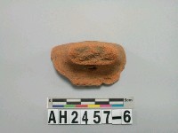 藏品(紅色夾砂帶穿陶把)的圖片